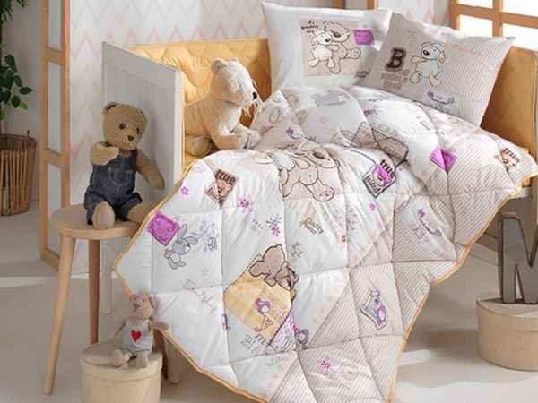 Set complet de lenjerie pentru patut de bebe cu pilota si aparatori, 6 piese - Clasy, din bumbac 100%