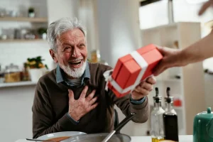 Ce cadou oferi unui bărbat la pensionare? Iată 5 idei!